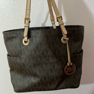 Michael Kors tote